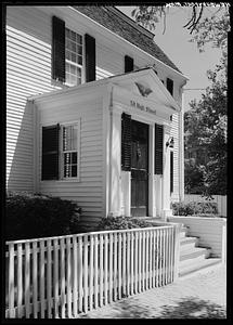 Newburyport, 58 High Street exterior