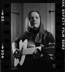 Beverly Stoops, guitarist and folk singer