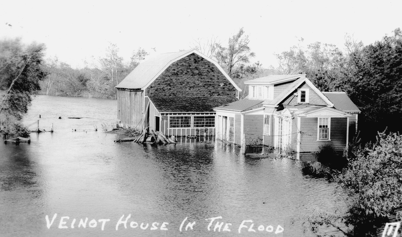 Veinot house in the flood
