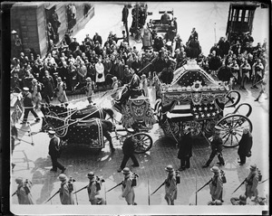Paris, France - The coffin of the late U.S. envoy to France on its way to the American church in Paris. Impressive last rites for Ambassador Herrick. The last three are: Owen D. Young, General Pershing, Aristotle Briand of France.