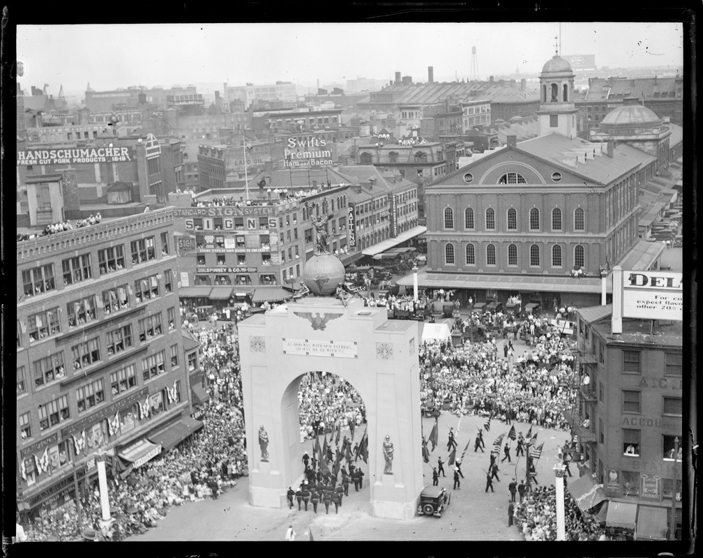 Tercentenary parade through temporary arch, Adams Square and Dock Square