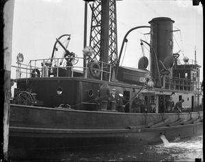 Diver on fireboat 44