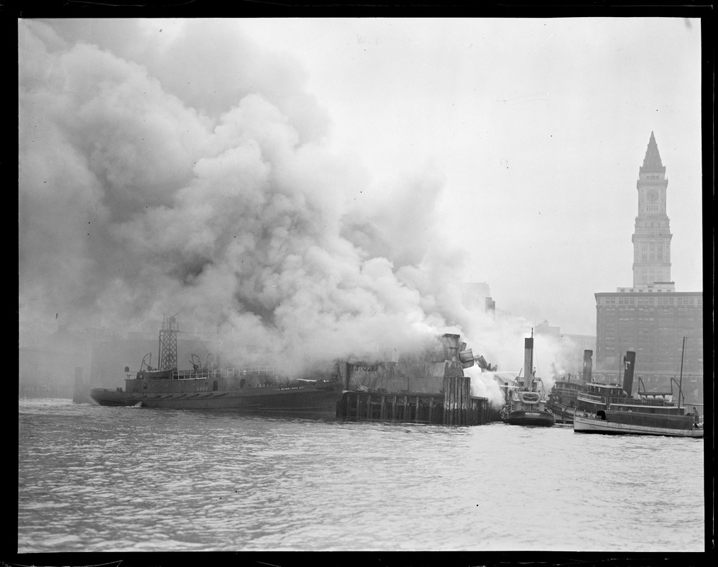Four alarm Central Wharf fire