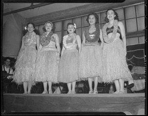 Hula dancers
