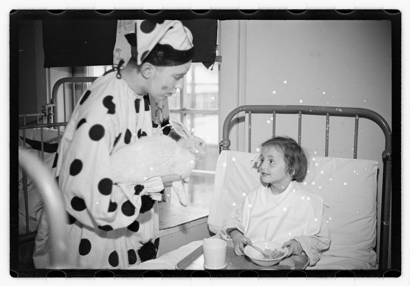 Harry W. Syer magician at Children's Hospital