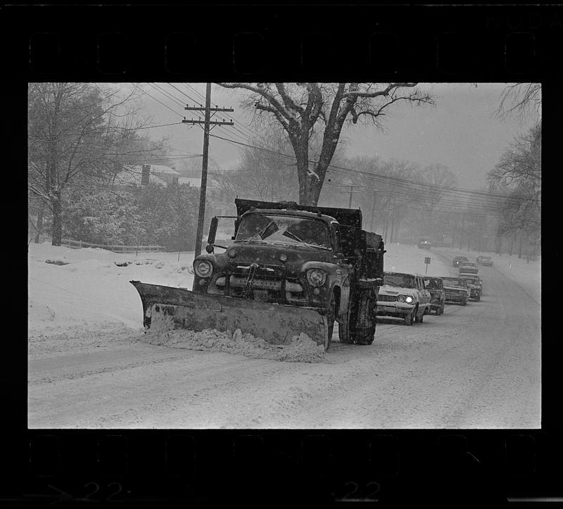 Traffic follows snow plow, Hingham