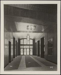 United Shoe Machinery Bldg, 140 Federal St., archit- Parker, Thomas & Rice, interior, lobby looking toward entrance
