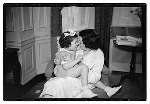 Bebe Daniels and family