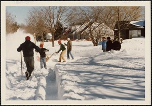 Blizzard of 1978, people shoveling