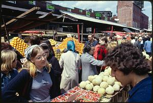 Outdoor Market at Haymarket Square