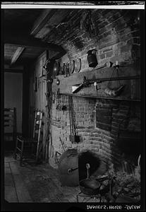 Daniels House, Salem: interior, fireplace