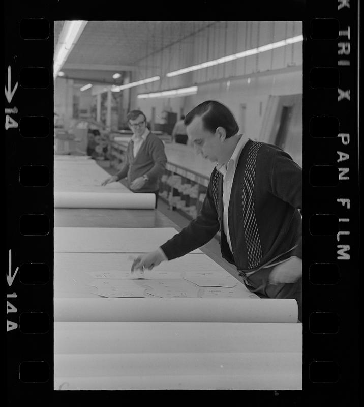 Garment center workers, Kneeland Street, downtown Boston