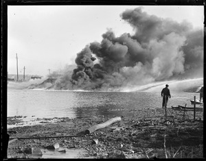 Beacon oil fire, Everett