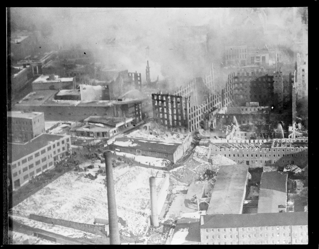Big Fall River fire, $35,000,000 loss from the air - Digital Commonwealth