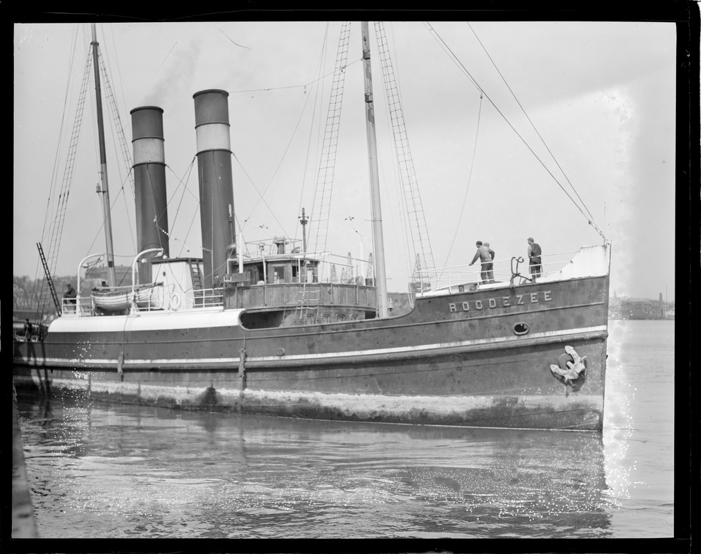 Dutch tug Roodezee sets distance record of 1300 miles towing steamer Binnendyk from Azores to Boston