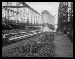 SS Mariposa being launched from Fore River