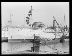SS Oglala, mine layer, at Navy Yard