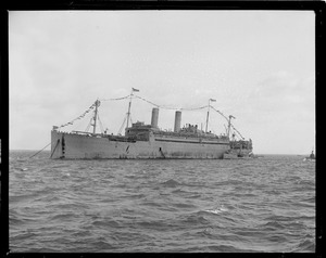 SS George Washington drops anchor in Boston Harbor with President Wilson abroad. Largest ship to do so.