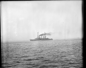 U.S. Navy ship sailing for Mexican waters