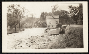 Wreck of Mary Hall's house East Lee, great flood of 1938 (hurricane)