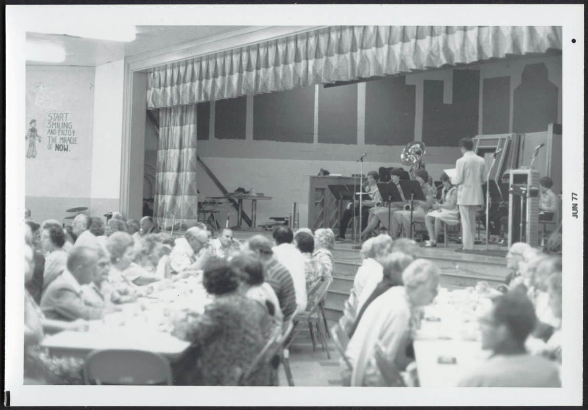 Bicentennial Seniors Picnic at Lee High Cafetorium