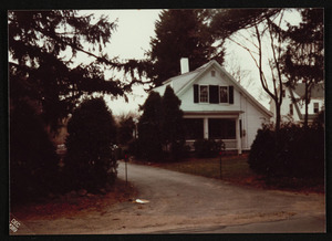 R. Robertson home, 110 Asbury Street, Hamilton, Mass