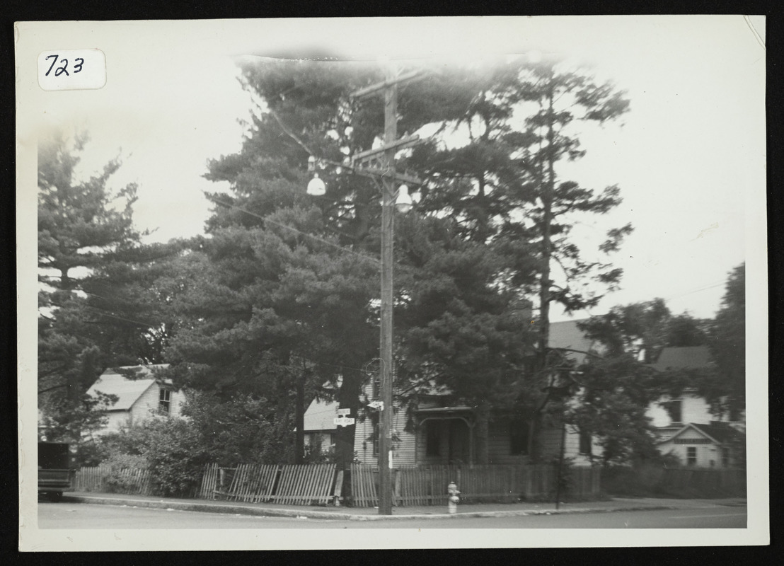 Rankin House, corner of Bay Road and Railroad Ave from Bay Road