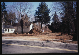 Show land back of Trussell born which T. Ford wants to develop but which the town questions, 1999