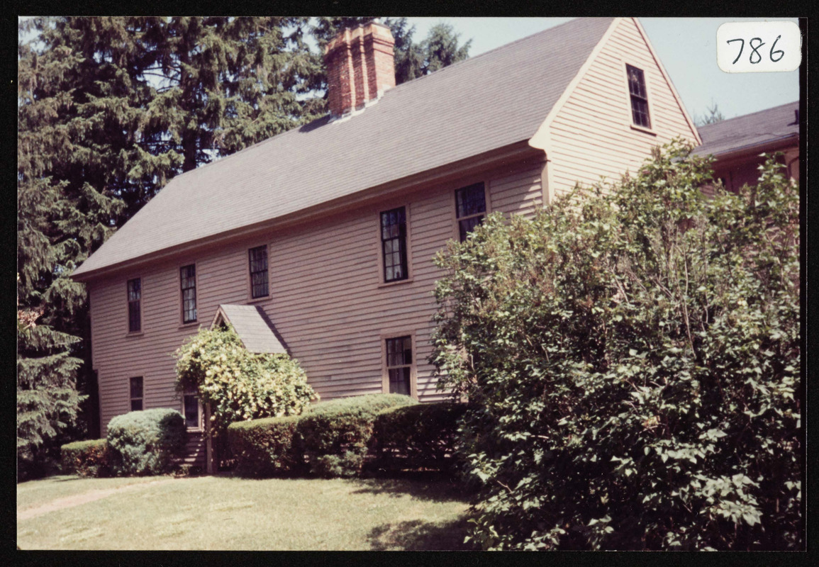 The Hubbard-Brown house, 76 Bridge Street, Hamilton, Mass