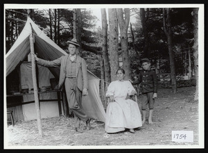 Early family tent at Asbury Grove, So. Hamilton, Mass, showing family selling baskets, c. 1907