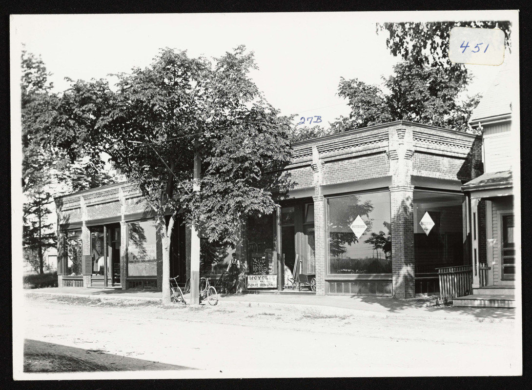 New Appleton block, Depot Square, So. Hamilton - Digital Commonwealth