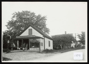 A.E. Peatfield's store at the notherly junction of Highland and Asbury streets, So. Hamilton, Mass