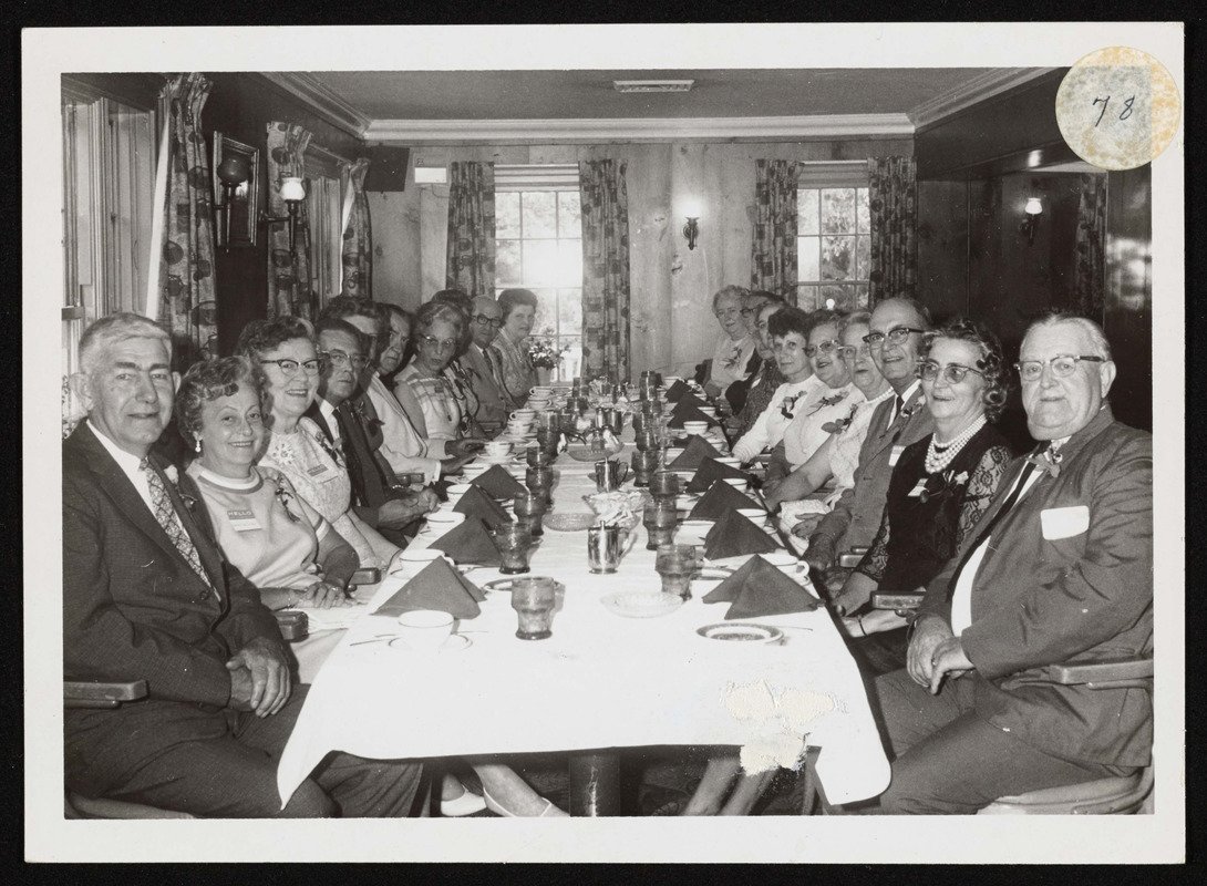 Reunion class of 1925 H.H.S at the Marguery in Ipswich