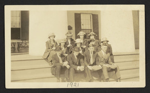 Graduation class, 1921