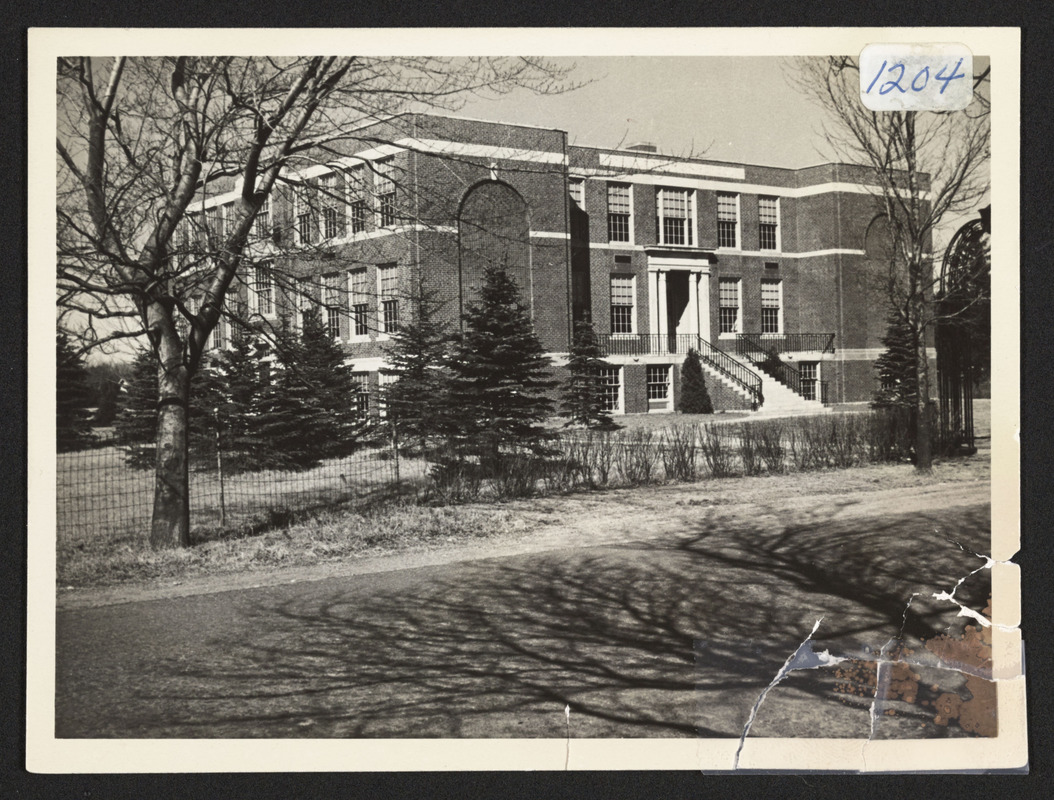 High School, Union and Linden Sts., South Hamilton Digital Commonwealth