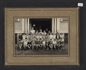 Members of high school class of 1949 when they were in 3rd grade in 1939 at the Lamson School