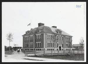 So. Hamilton School, Railroad Ave, So. Hamilton