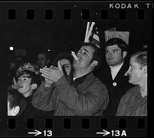 "Blue collar" pro-Vietnam rally: Applauding with candle in mouth, Boston