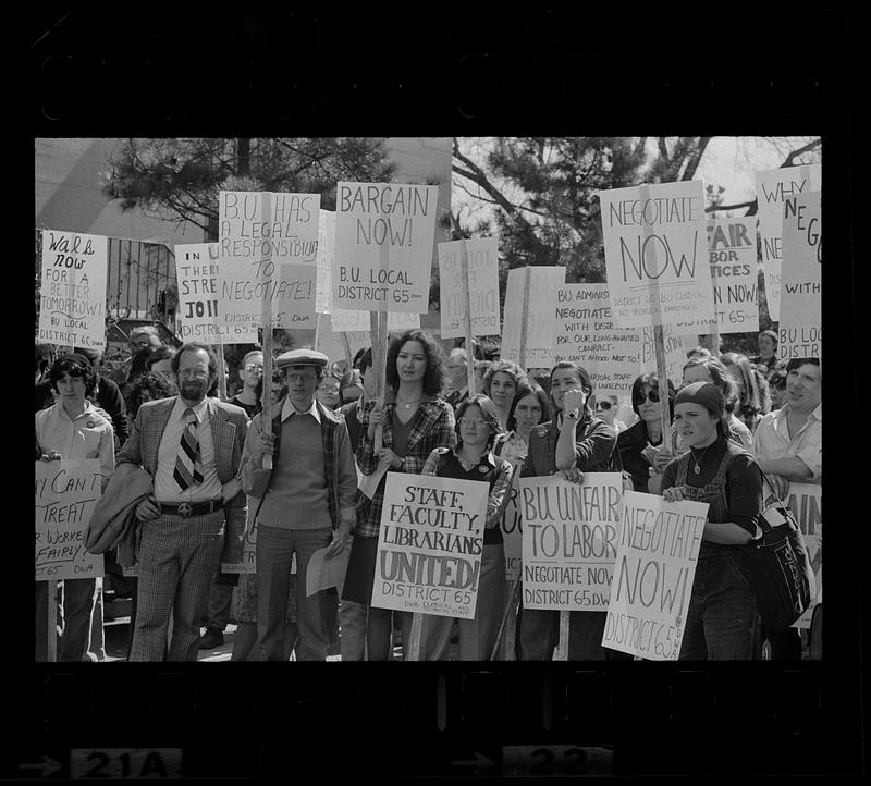 Boston University Staff/faculty Strike: Staffers Carry Signs ...