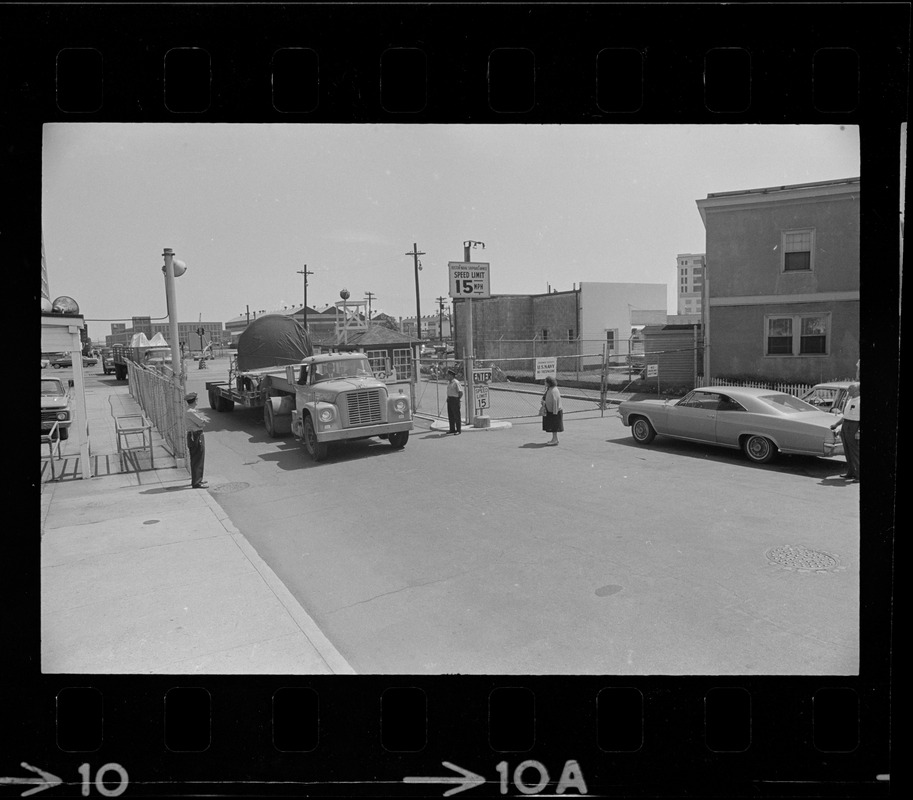 Gemini 9 leaves South Boston Naval Annex