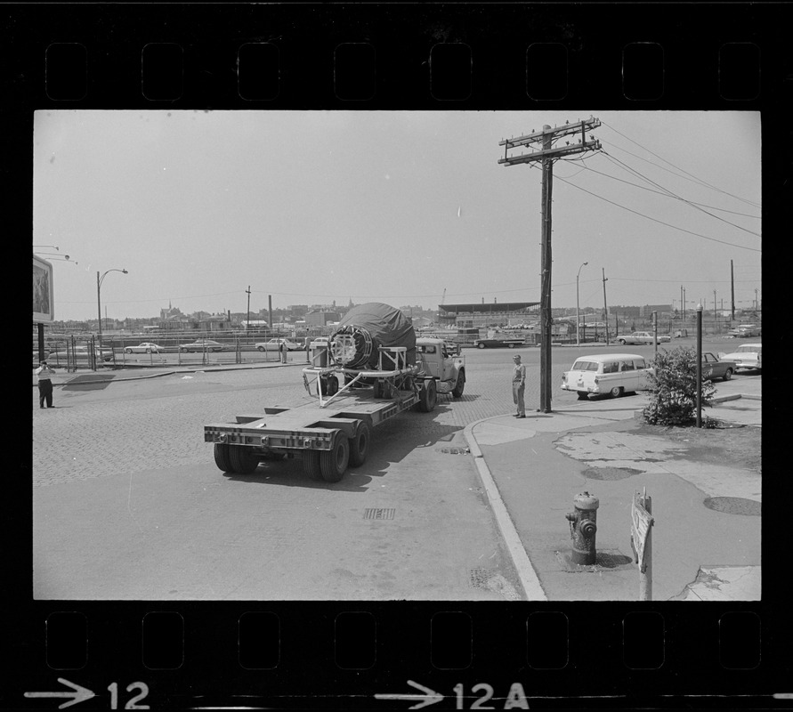 Gemini 9 leaves South Boston Naval Annex