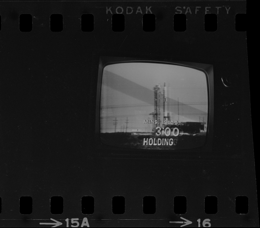 Gemini 6 blastoff failure via TV