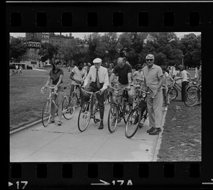 Dr. Paul Dudley White and cyclists on Cyclist Day in Boston Common