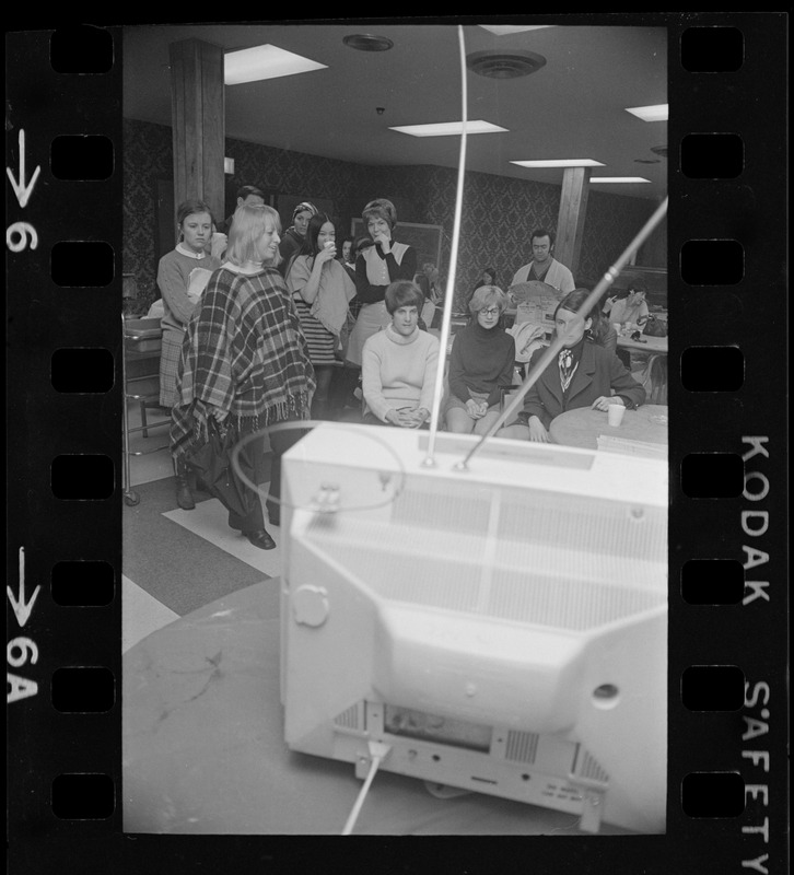 Woburn teachers' strike headquarters, Arrowhead Motor Inn, Bedford