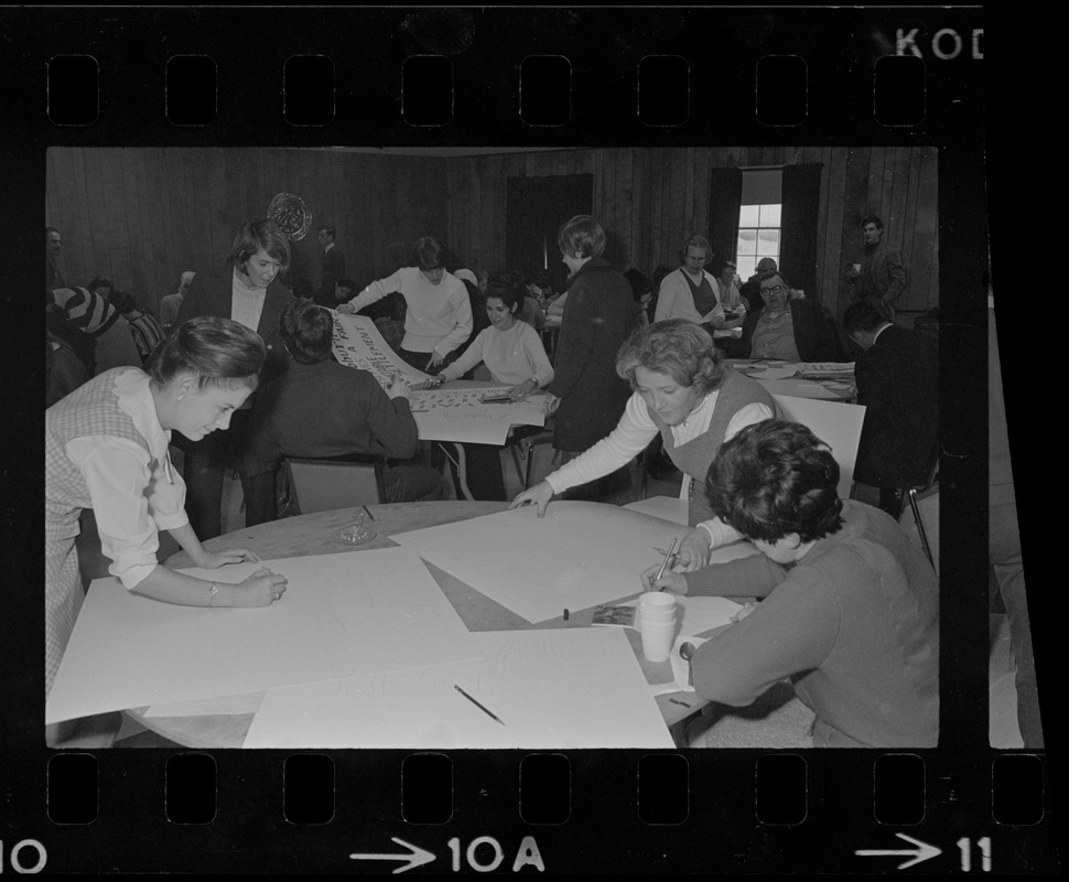Woburn teachers' strike headquarters, Arrowhead Motor Inn, Bedford