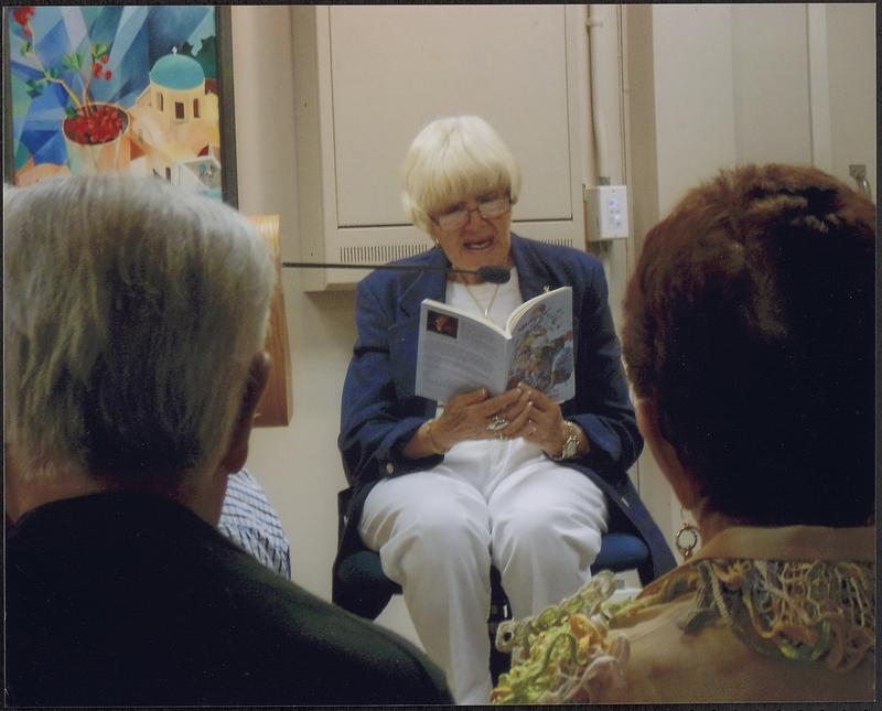 Arlene Perlman, actress at poetry reading