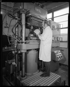 Molded helmet in lab