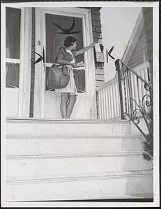 Lynn lady postman
