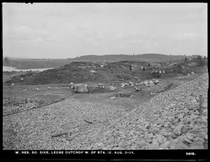Wachusett Reservoir, South Dike, ledge outcrop west of station 12, Boylston; Clinton, Mass., Aug. 3, 1904