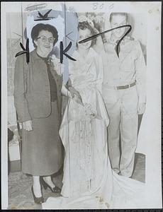 Mrs. Lillian Hanley